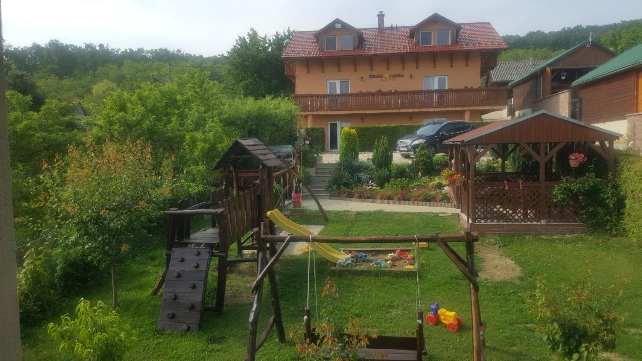 Apartmán Zlatá rybka Podhájska Exteriér fotografie
